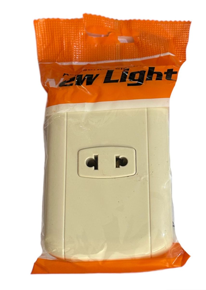 TOMACORRIENTE SIMPLE P/E NEW LIGHT -1112
