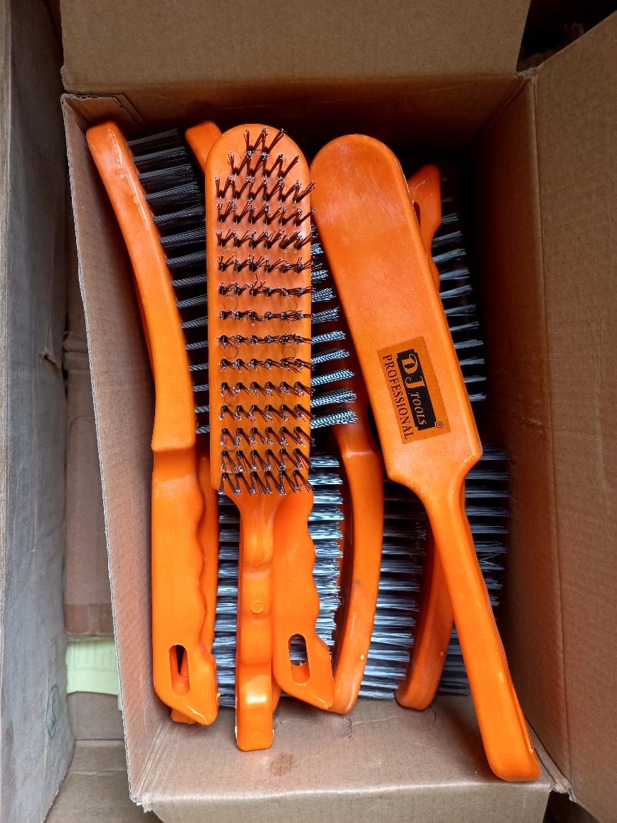 ESCOBILLA M/PLASTICO 6 FILAS DJTOOLS